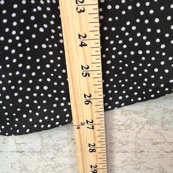 Lulu's "On the Spot" Chiffon Polka Dot Button Up V-Neck w Tie Long Sleeve Medium - Picture 15 of 16